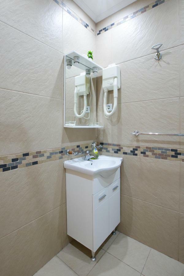 Apartments Holiday Lux Sutomore Ngoại thất bức ảnh
