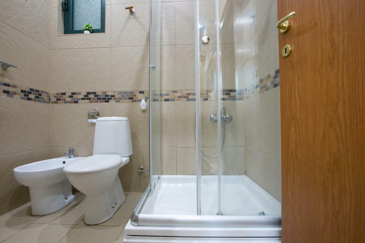Apartments Holiday Lux Sutomore Ngoại thất bức ảnh