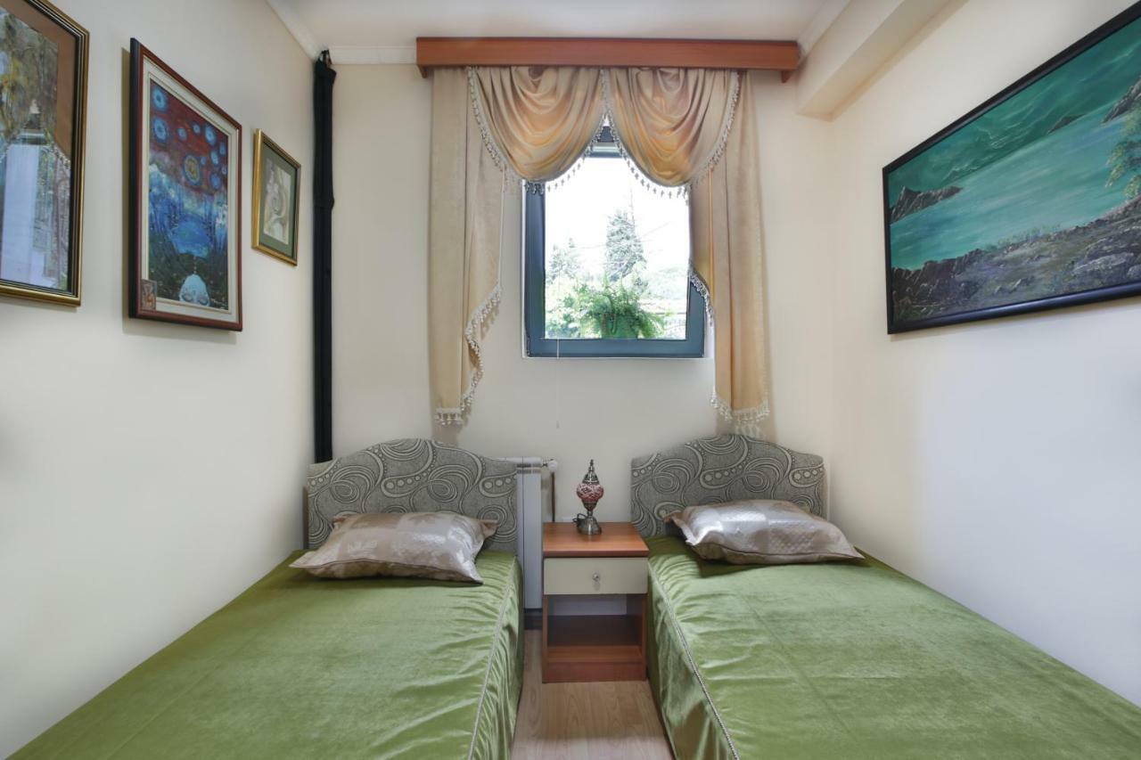 Apartments Holiday Lux Sutomore Ngoại thất bức ảnh