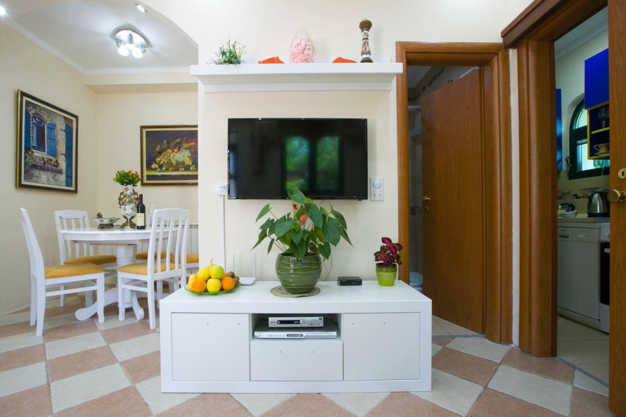 Apartments Holiday Lux Sutomore Ngoại thất bức ảnh